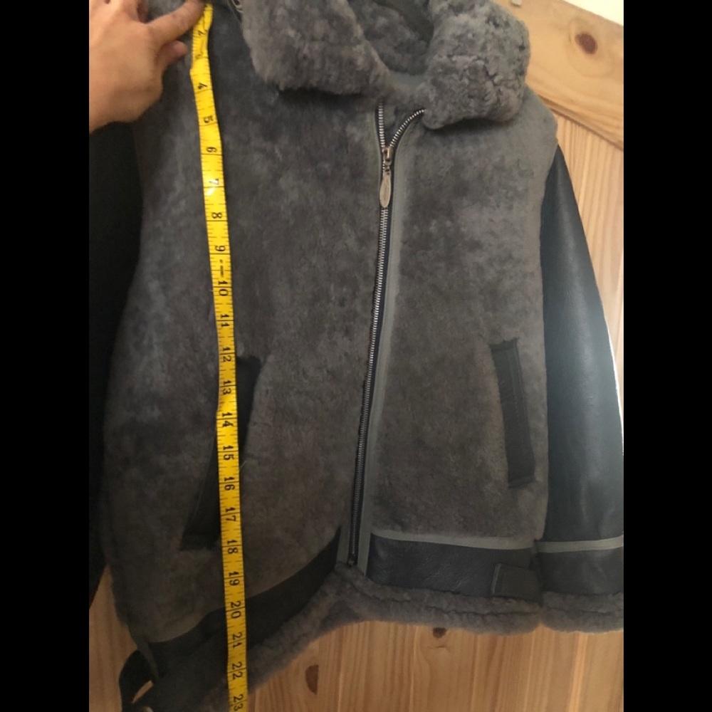 Winter jacket - Picture 8 of 9